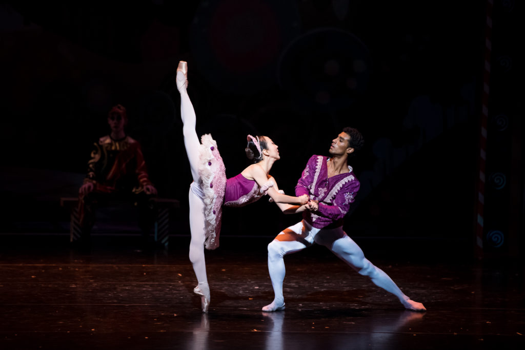 Robert Mills' "The Nutcracker" | DaYoung Jung, Principal, & Jefferson Payne, Soloist | Photo by Kate Luber
